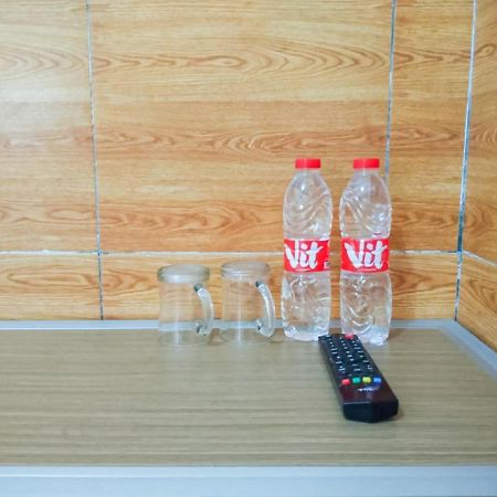 Hotel Reddoorz Syariah At Griya Soeratin Pacitan Esterno foto